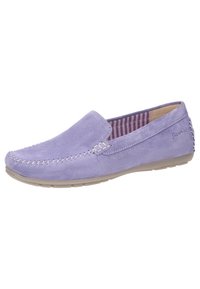 Lavendel Wildleder Slipper mit gesteppten Akzenten, gepolsterter Sohle und gestreiftem Innenfutter für Komfort und Unterstützung.