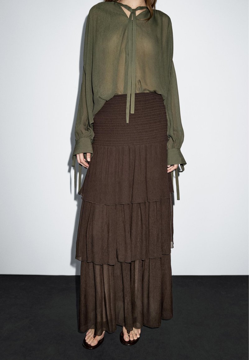 Massimo Dutti LONG RUFFLED - Gonna a campana - mottled dark brown