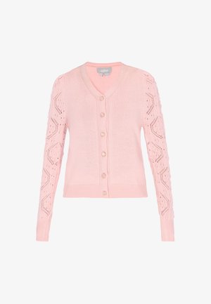 Cardigan tricoté rose avec un col en V, une fermeture à boutons sur le devant, et des motifs décoratifs sur les manches. Présente des poignets et un ourlet côtelés.