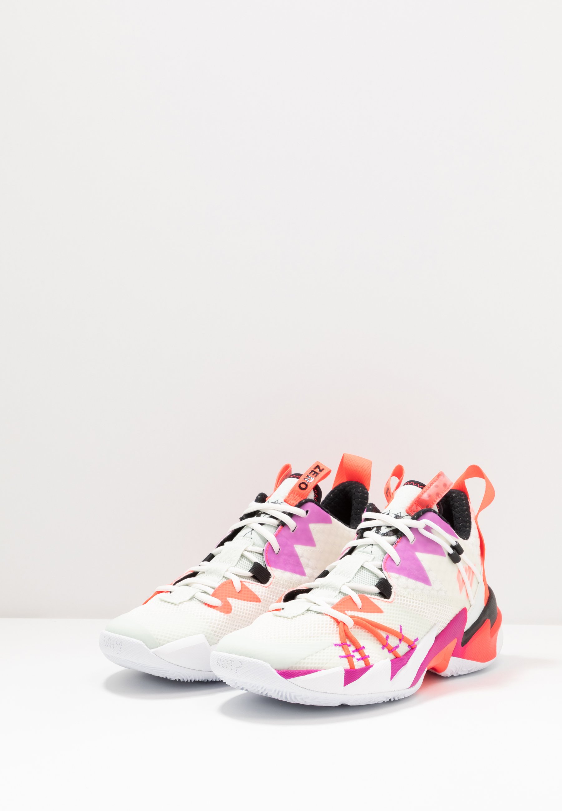 chaussure foot taille 25 jordan