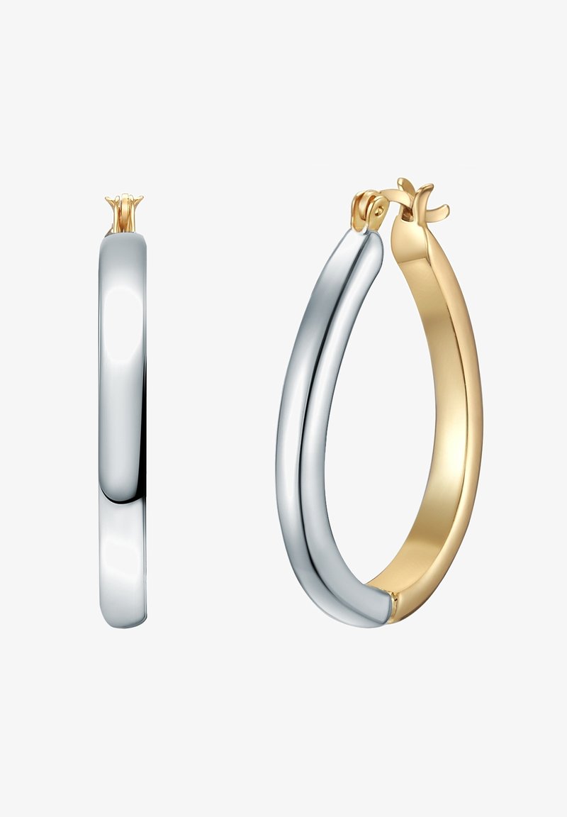 Két karika fülbevaló: az egyik fényes ezüst, a másik polírozott arany. Mindkettő sima, kerek formájú és biztonságos kapcsos záródású.