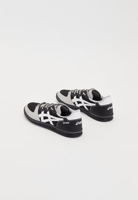 ASICS SportStyle Sneakers - black