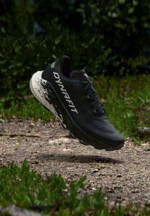 Dynafit, ULTRA 100 V3 GTX W - Trail running shoes - black out/white