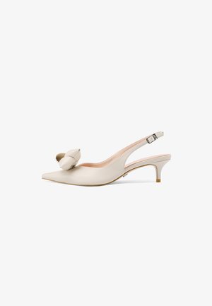 Queen Helena, Zapatos de novia - beige
