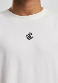 Rocawear NONCHALANCE - Jednoduché tričko - ready for dye