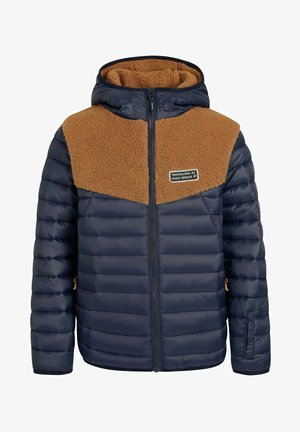 Navy gepolsterte Jacke mit einem braunen Sherpa-Oberteil. Verfügt über einen Reißverschluss, eine Kapuze und ein kleines Logo-Patch auf der Brust.