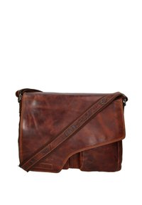 Borsa a tracolla in pelle marrone con chiusura a patta, tracolla regolabile e numerosi scomparti per l'organizzazione. Finitura testurizzata.