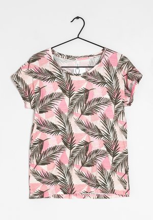 Maglietta a maniche corte realizzata in tessuto morbido, con un motivo geometrico rosa e bianco e foglie di palma verde scuro. Collo rotondo, design leggero.
