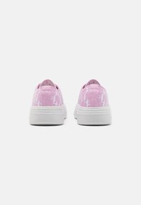 KARL LAGERFELD KONVERT LACE - Sportcipő - lilac/white