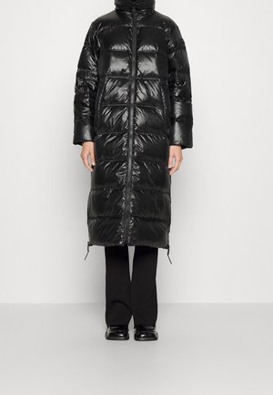 Daunenmantel - black