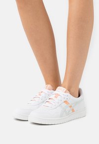 ASICS SportStyle JAPAN S - Sapatilhas - white/pure aqua