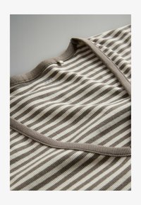 Ausgewählt, black  light khaki  cream  stripe  brown