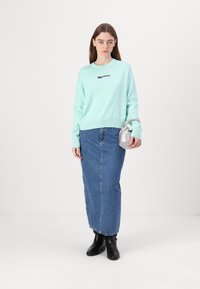 Karl Lagerfeld Jeans LOGO - Jersey de punto - torquoise