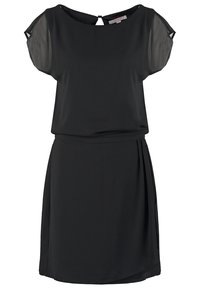 Robe noire avec des manches courtes et transparentes, un dos en trou de serrure et une taille ajustée qui se transforme en une jupe fluide avec un drapé sur les côtés.
