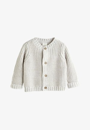 Gai pelēks adīts bērnu kardigans ar apaļu kakla izgriezumu, garām piedurknēm, ribotiem aprocēm un trim koka pogām priekšā.