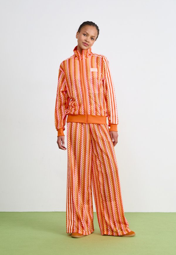 TRACKTOP - Training jacket3