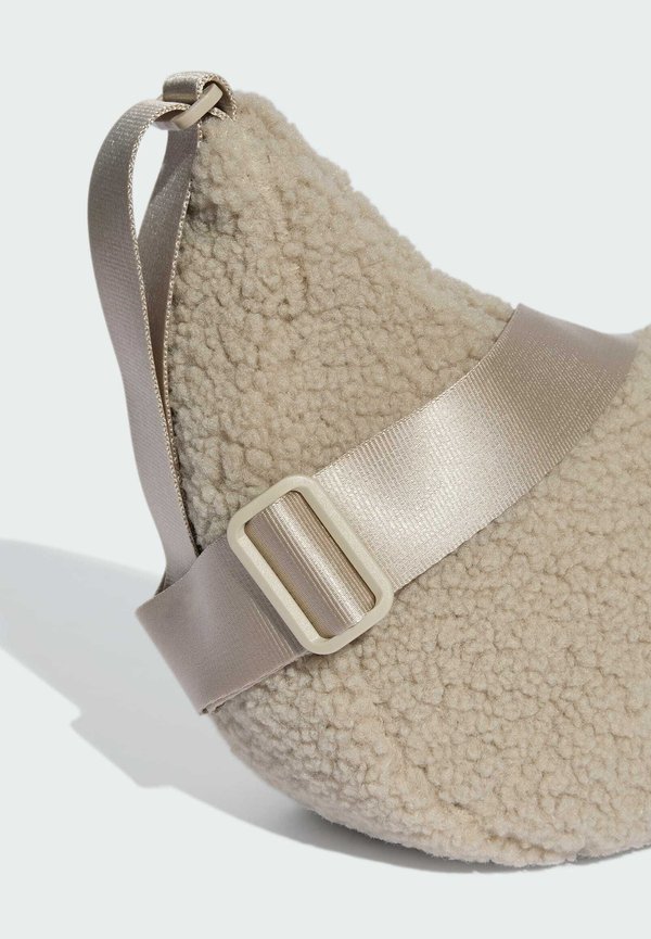 WINTERIZED SHOULDER - Cross body bag4