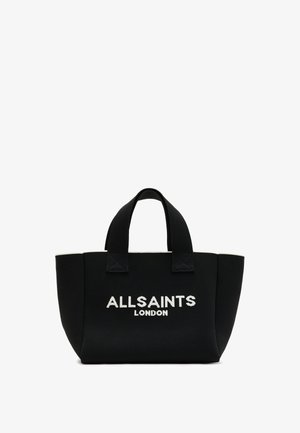 Czarna torba na ramię z płótna z krótkimi uchwytami i białym napisem "ALLSAINTS LONDON" na przodzie.
