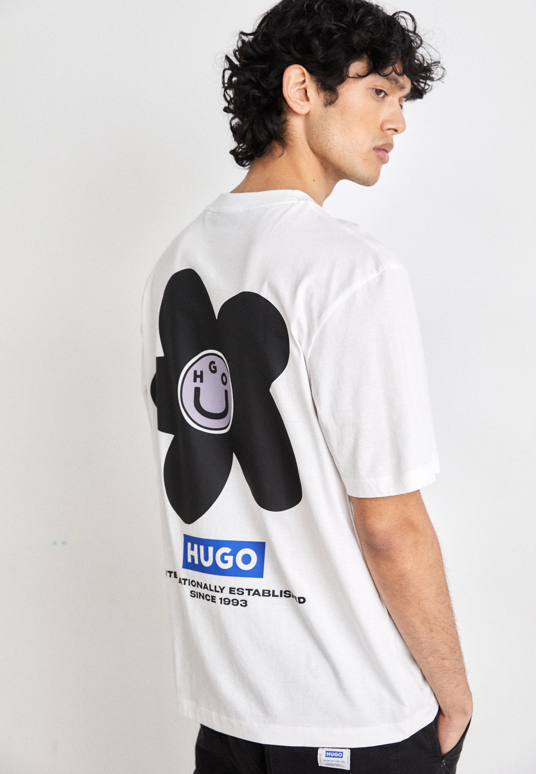 関税・送料込【HUGO】Noretto 01 BLUE 半袖Tシャツ NORETTO T-shirt with contrast print brand HUGO BLUE
