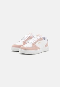 Puma DOUBLECOURT SOFT - Trainers - white/island pink