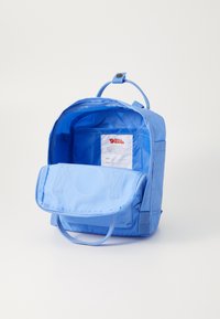 Fjällräven KÅNKEN MINI UNISEX - Nahrbtnik - ultramarine