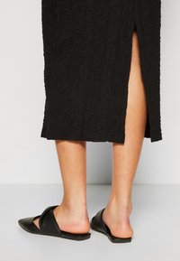 Lindex Jupe crayon - black