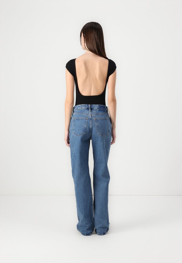 Curve Love High Rise 90s Relaxed Jean - Wide Leg - dark marble4