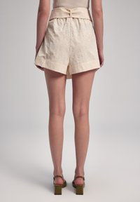 adL MARGARET - Shorts - vanilla