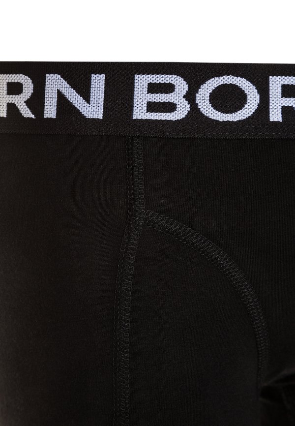 SOLIDS SAMMY SHORTS 3 PACK - Pants3