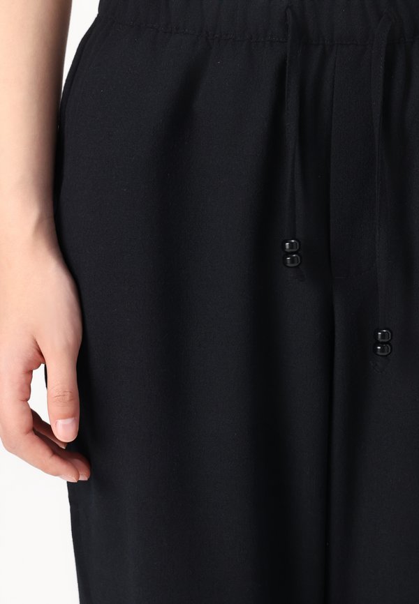 LOOSE CROPPED PANTS - Trousers4