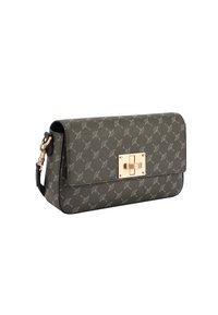 Bolso de mano verde con estampado y cierre dorado, de forma rectangular, textura de cuero suave y correa desmontable. Marca sutil en el cierre.