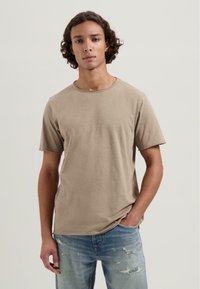 Dstrezzed - THE MC QUEEN  - Basic T-shirt - timber wolf Thumbnail Image 1