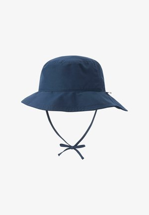 Granatowy kapelusz typu bucket z szerokim rondem i regulowanymi paskami na podbródek, zawiązanymi na kokardę.