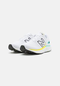 New Balance FRESH FOAM X EVOZ V3 - Zapatillas running asfalto - white