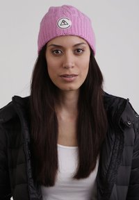 CASH-MERE Čepice - pink
