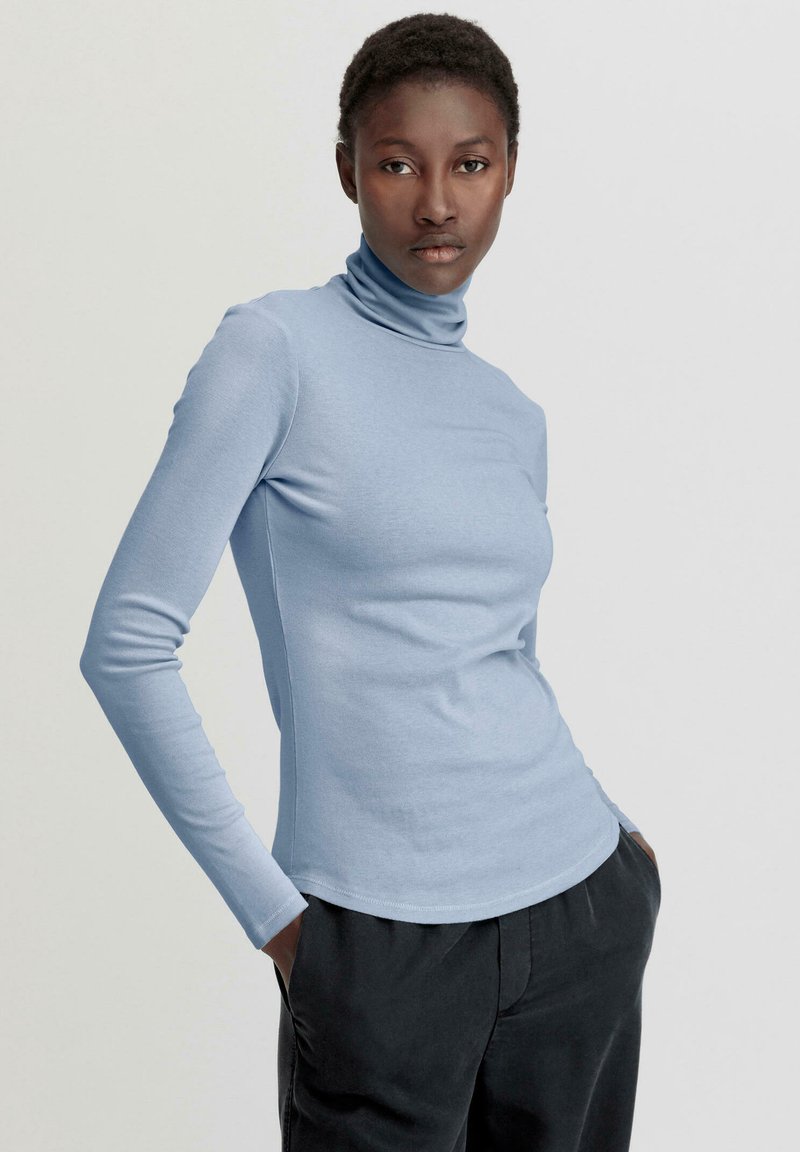 hessnatur Langarmshirt - himmelblau