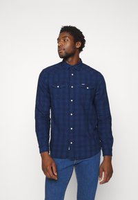 Wrangler WESTERN  - Camisa - mid indigo