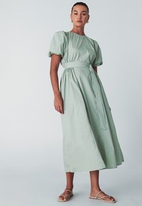 WILLA PAULINE MIDI  - Robe de jour - sage green