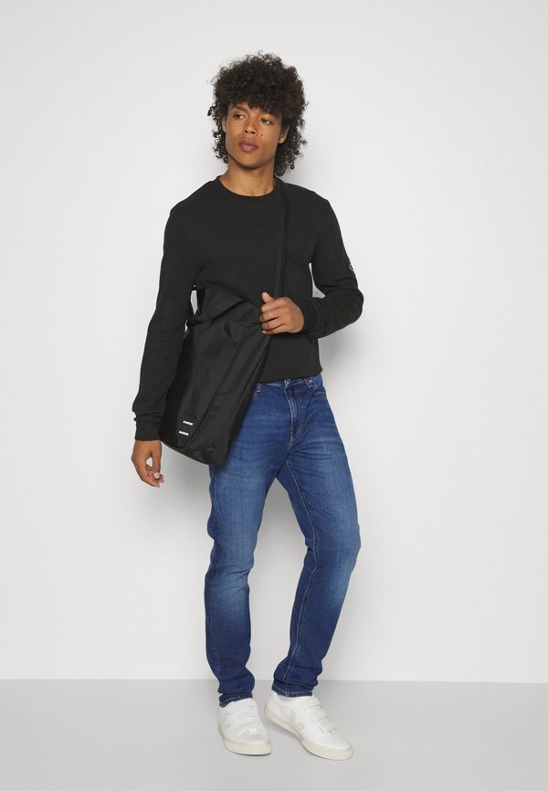 SLIM TAPER - Slim fit jeans - denim dark3
