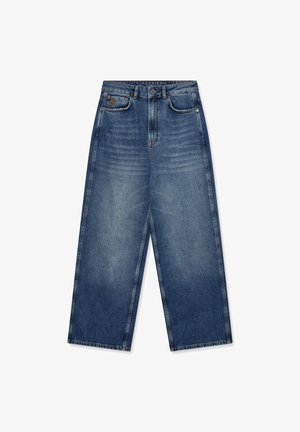 Sinised laia lõikega teksapüksid tuhmunud detailidega, ees taskud, vööaasad ja nööpkinnitus valgel taustal.