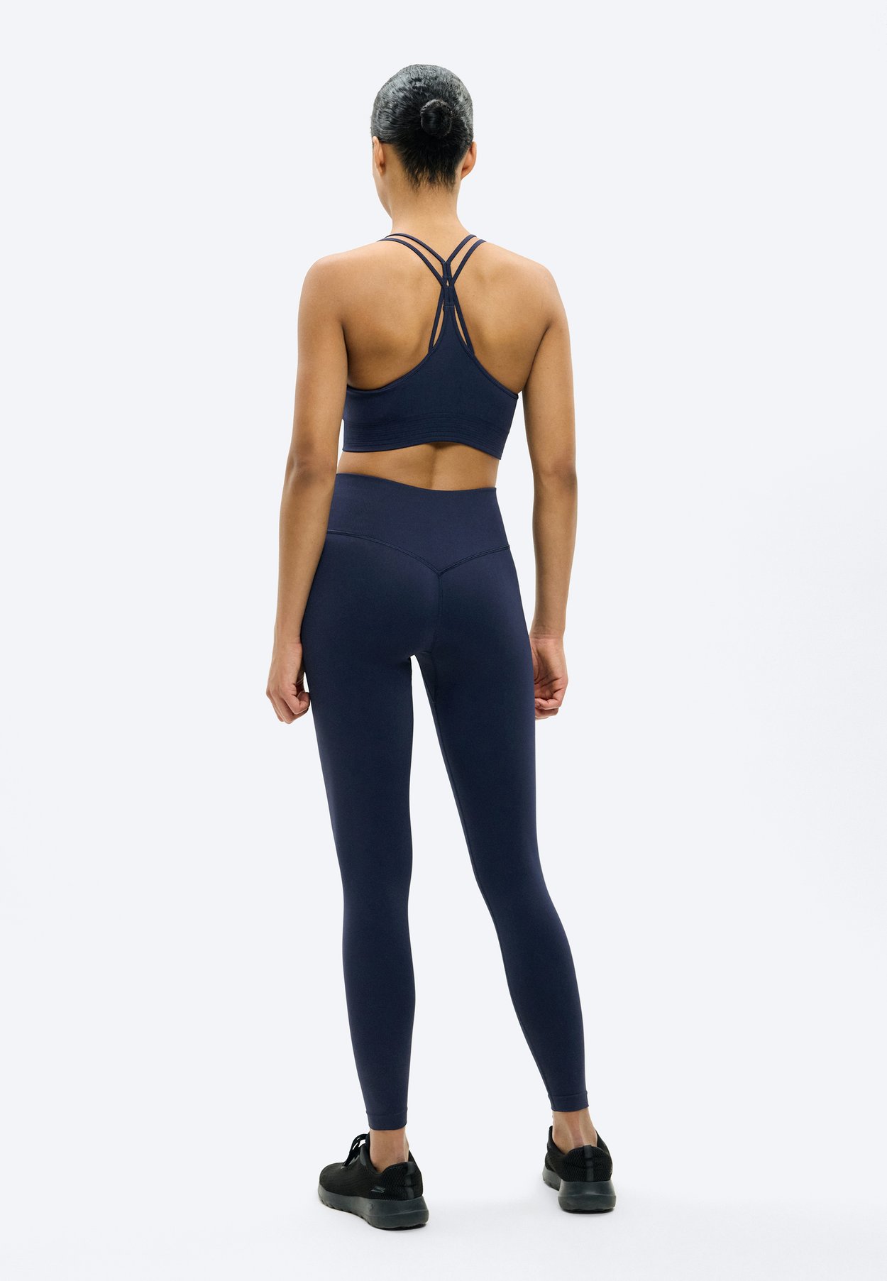 DEFINE SEAMLESS V SHAPE TIGHT