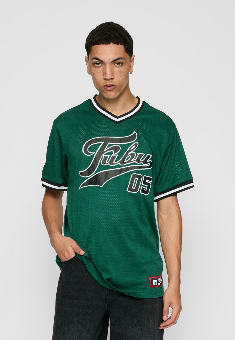 FUBU VARSITY  - Marškinėliai su spaudiniu - dark green