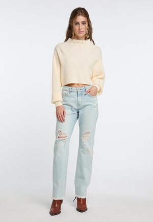 Κατάταξη 2: IZIA - Πουλόβερ