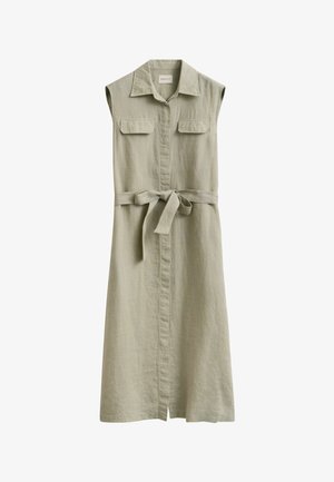 Vestito midi beige in lino senza maniche con collo, chiusura frontale con bottoni, due tasche a patta sul petto e cintura annodata in vita.