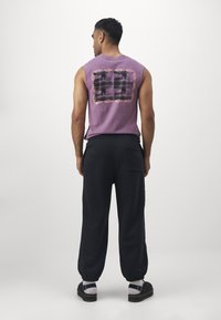 Nike Performance JORDAN X PARIS ST GERMAIN PANT - Klub merchandise - black/khaki