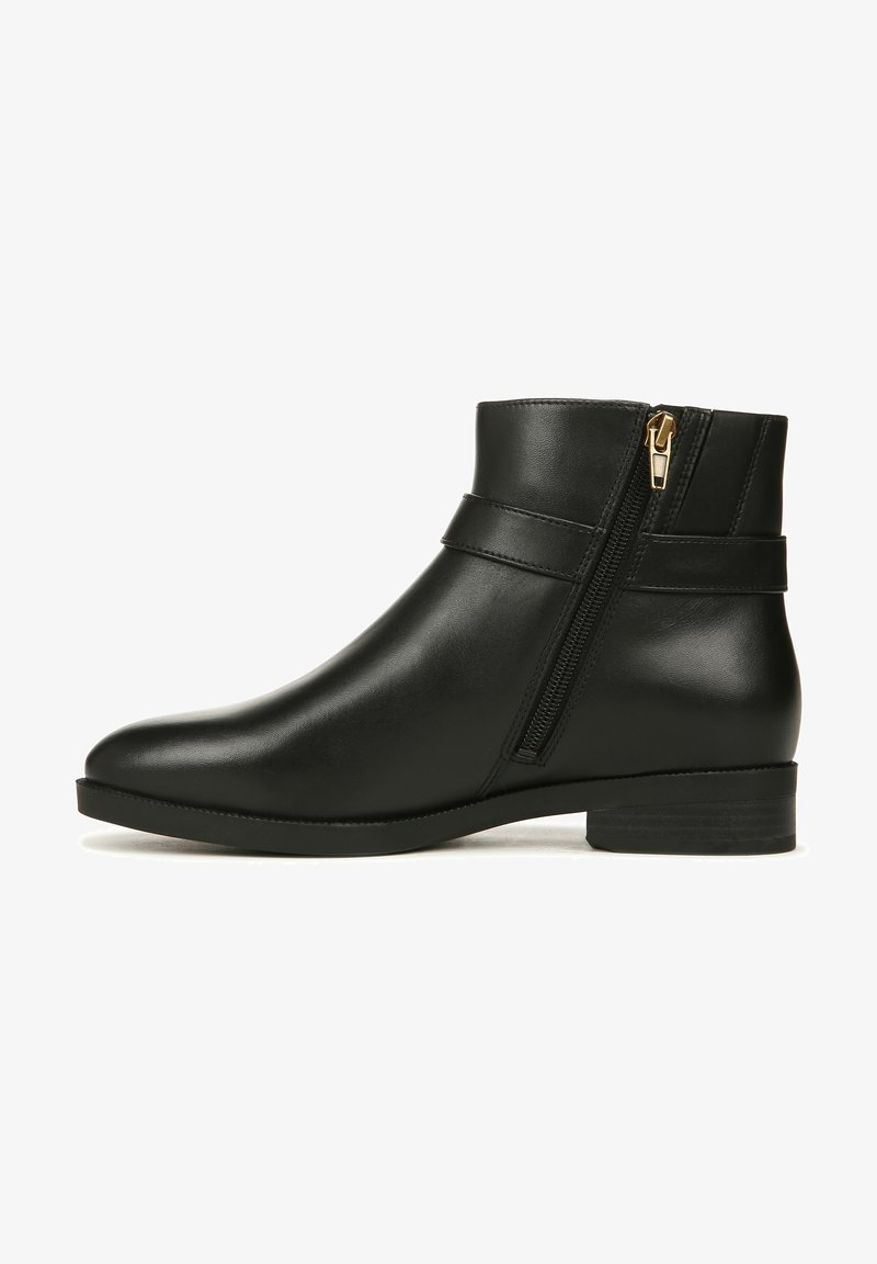 Schwarze Leder-Ankle-Boots mit runder Zehenform, seitlichem Reißverschluss mit goldener Hardware und niedrigem Blockabsatz. Glatte Textur und elegantes Design.