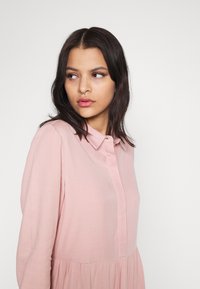 VILA VIMOROSE SHIRT DRESS - Vestido camiseiro - misty rose