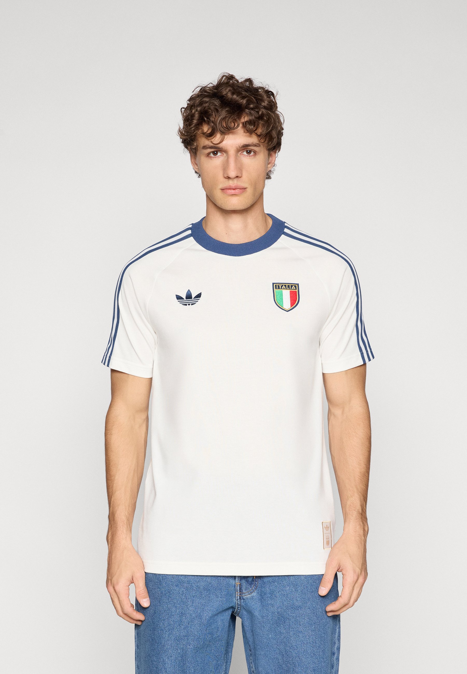 adidas ITALIA シャツ ホワイト　オーセンティック 値下げ⭕️ adidas Originals ITALY ORIGINALS LIFESTYLE - Sports T-shirt