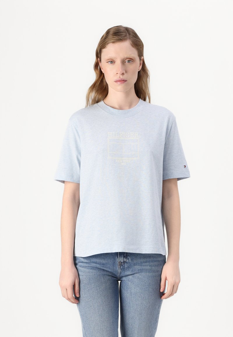 Tommy Hilfiger OUTLINE FLAG TEE - Print T-shirt - ice blue heather