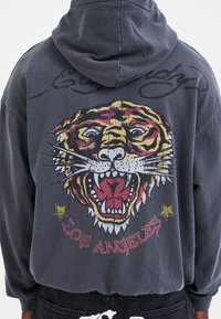 Thumbnail Image 7